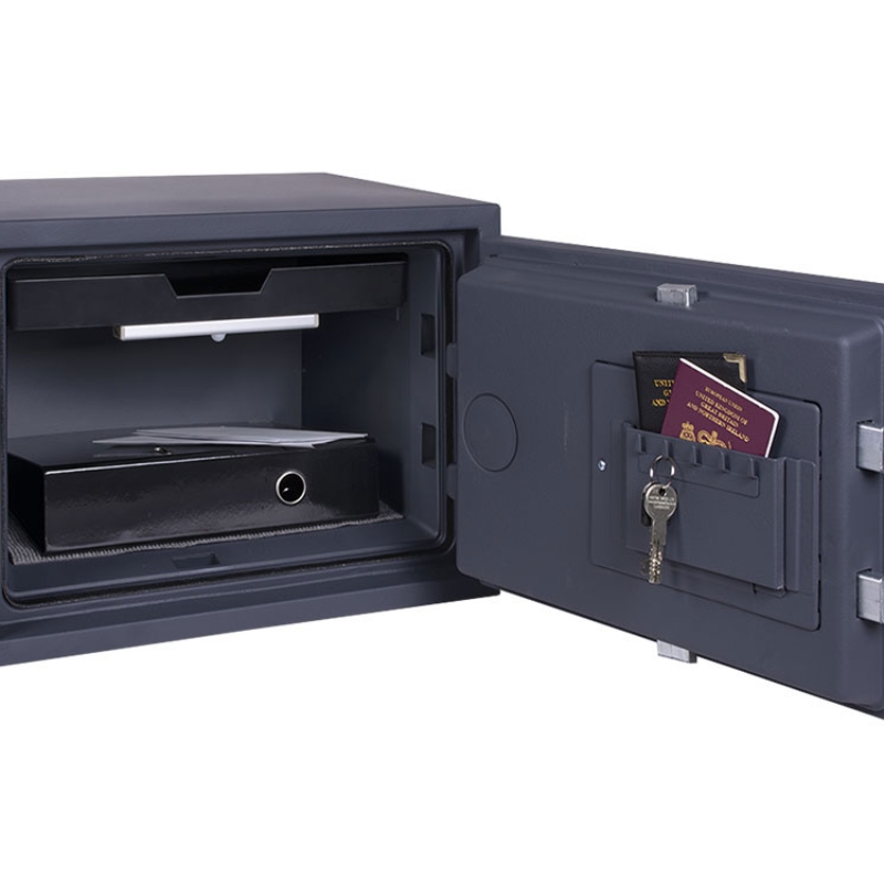 Burton Ignis Home Fire Safe Size 2E Open